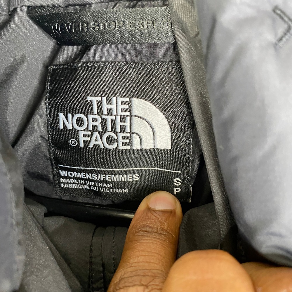 The North Face Womens Black Cross Quilted Down Puffer Jacket Small FA19 Zip Up - Picture 6 of 12